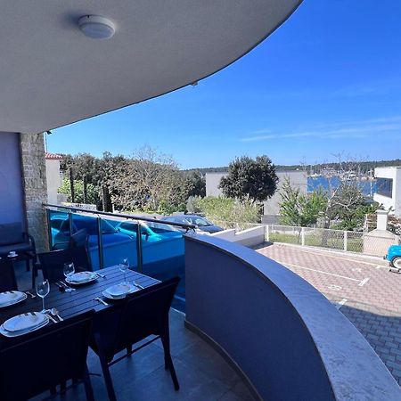 Seascape Residence Pjescana Uvala Kültér fotó